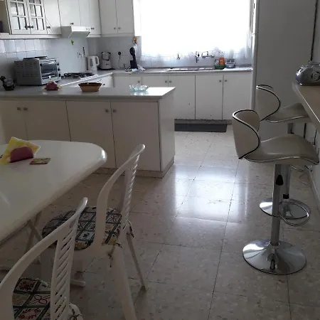 Alexandros Apartment Limassol