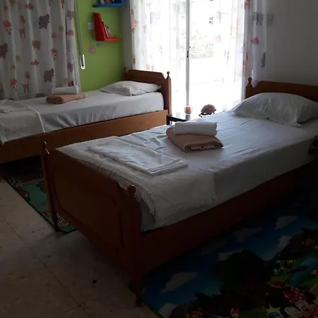 Appartamento Alexandros Apartment *